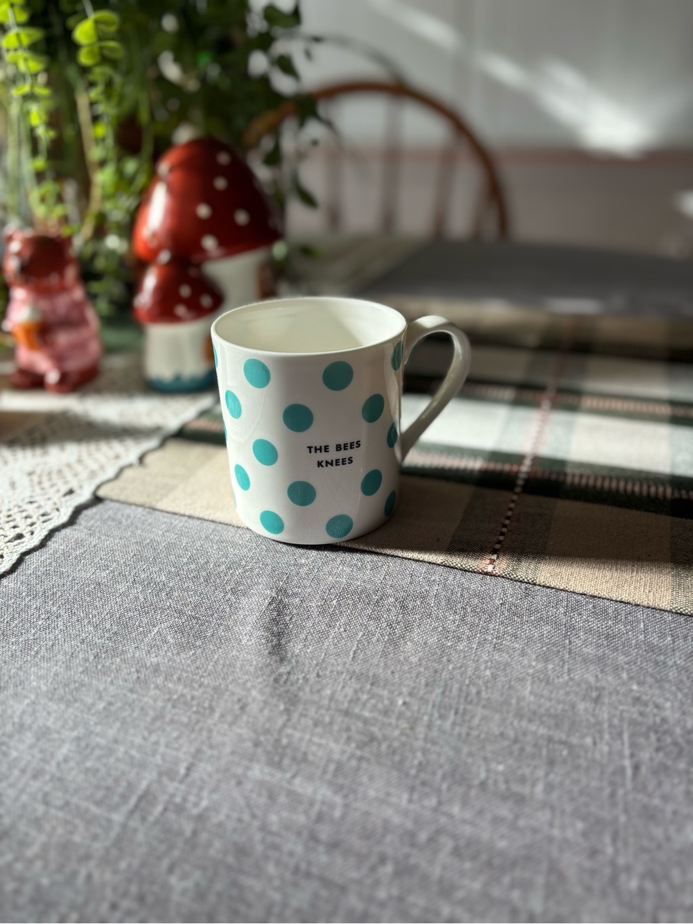 🐝 Kate Spade New York x Lenox "The Bees Knees" Polka Dot Mug - Chic Speak